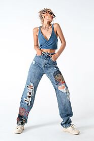 Unique Ripped Slight-Stretch Jeans - Comic Head