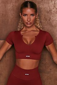 In Charge - Crop Top in Burgundy