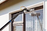 Reach and wash window cleaning