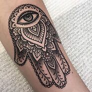 200+ Amazing Hamsa Tattoo Design Ideas and Meanings