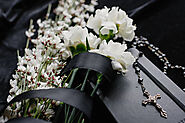 How To Arrange An Eco Friendly Funeral?