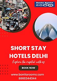 How to find budget couple friendly hotels in Delhi?