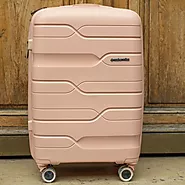 Does Hard Luggage Crack?