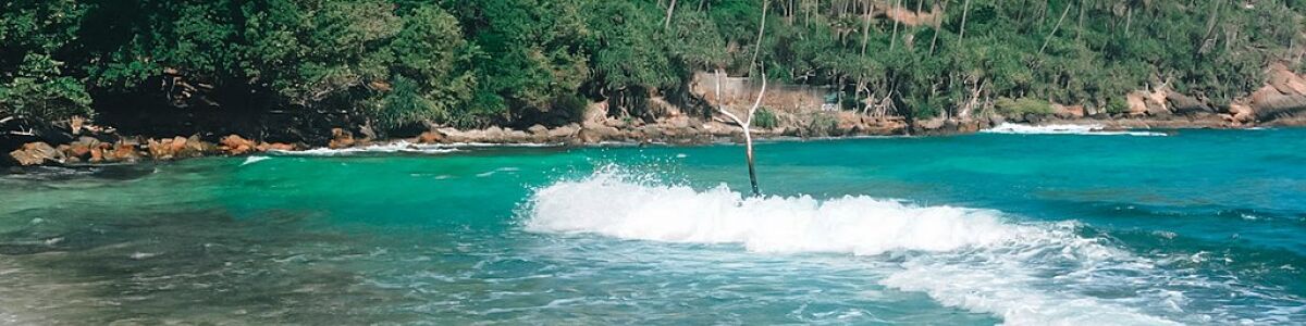 Headline for Top 10 Family-Friendly Beaches in Sri Lanka – Thrilling seaside adventures galore!