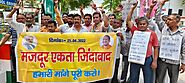 Meerut News: कंपनी के खिलाफ धरने पर बैठे कर्मचारियों की CM Yogi से गुहार 