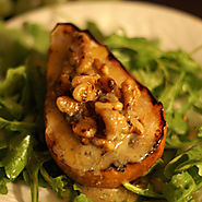 Grilled Pears with Gorgonzola Brie