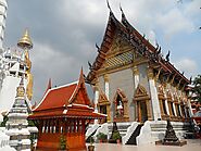 Visit the Charming Temples in Bangkok