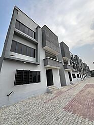4 bedroom duplex with bq for sale in Ologolo, Lekki, Lagos - Houses & Flats for Sale
