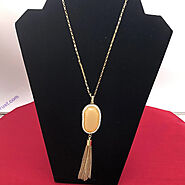 Antique Stone Pendant Necklace With Dangling Tassels – Vintarust