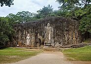 Buduruwagala Raja Maha Viharaya – 2 hours from Tangalle