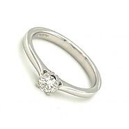 Impressive Glittering Range of Engagement Ring for Your Soul Mate!
