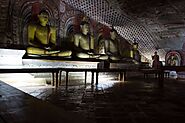 Visiting Dambulla cave temple