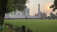 Sunrise Taj Mahal Tour from Delhi To Agra