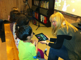 Exploring iPads in Practitioners' Repertoires for Language Learning and Literacy Practices in Kindergarten - Nr 03 - ...