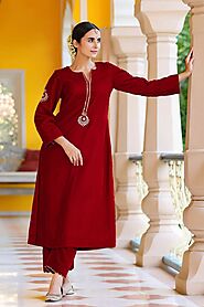 Wear this Beautiful Velvet Kurta Set in this Winter