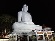 Meet the big Buddha in Kandy, Bahiravokanda Vihara