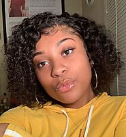 How can I maintain my short curly wig’s pattern?