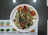 Som Tum (Green Papaya Salad)