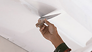 4 Different Types of Ceiling Cracks that Need Professional Repairs