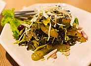 Tea leaf salad