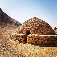 Adventures around Jebel Hafit Tombs