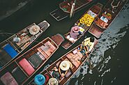 Damnoen Saduak Floating Market –