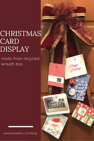 How to recycled a wreath bow to make the perfect Christmas card display