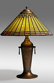 Features Of Tiffany Table Lamps