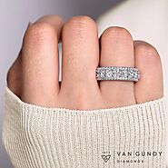 Natural or Lab-Grown Diamonds: How to Make the Right Choice for Wedding Bands