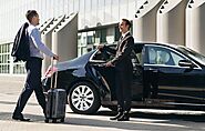 Why every Traveling Businessman needs a Car Service?