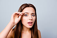 Helpful Tips For Painless Plucking with the Right Eyebrow Tweezers