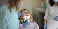 What Services Can You Expect from an Oakleigh Dentist?