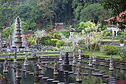 Visit the Tirtagangga Water Palace