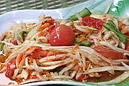 Som Tam Pu Ma (Spicy Blue Crab Papaya Salad)