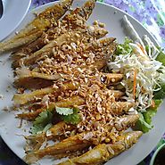 Plaa Sai Tod Kratiem (Garlic Fried Sand Whiting)