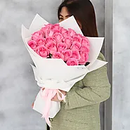 Celebrate Women’s Day with Glamour Rose’s Special Bouquets