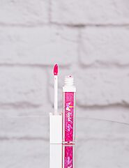 Buy Online Lipstick & Lip Gloss for Women!