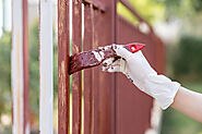 Why Should You Opt for Professional Fence Painting Services