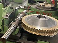 Precision Production: Crafting Worm Gears with Expertise