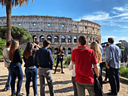 The View from a Tour Guide on City Tourism