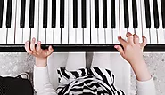 Learn to Play the Keyboard with Online Classes