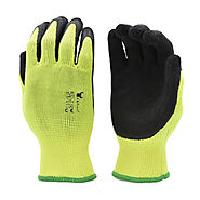 Keeping Safe in Low Light: The Value of High Visibility Work Gloves