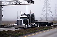 Explore the Benefits of a Flatbed Truck