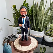 Buy Customized Wedding Cake Topper Bobble Head Online - GiftsNArt 3D Miniature Gifts