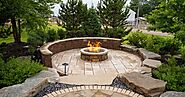 Maximizing a Business's Curb Appeal with Commercial Hardscaping