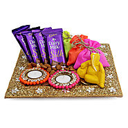Gifts for Him and Her in India on GiftsbyMeeta