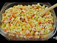 Cách làm salad Nga trộn ngon đơn giản ngay tại nhà