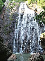 Na Mueang Waterfalls