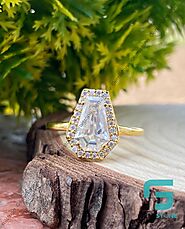 4 CT Coffin Cut Moissanite Halo Engagement Ring