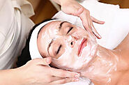 What Is The Difference Between Medi Facials and Regular Facials?